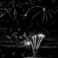 Les feux du 14 juillet à Évian-les-Bains - Haute-Savoie - France Les feux du 14 juillet à Évian-les-Bains - Haute-Savoie - France