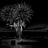 Les feux du 14 juillet à Évian-les-Bains - Haute-Savoie - France Les feux du 14 juillet à Évian-les-Bains - Haute-Savoie - France