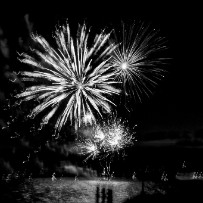 Les feux du 14 juillet à Évian-les-Bains - Haute-Savoie - France Les feux du 14 juillet à Évian-les-Bains - Haute-Savoie - France